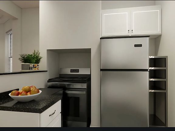 3rd image of 650 9th Ave APT 4S