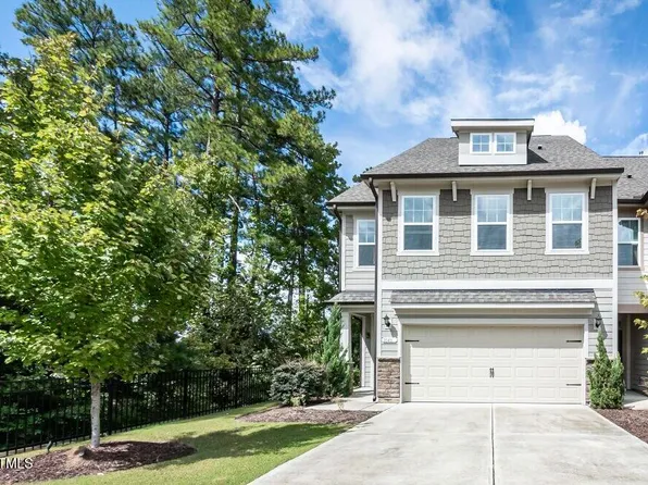 1048 Pershing Glen Ct, Morrisville, NC 27560