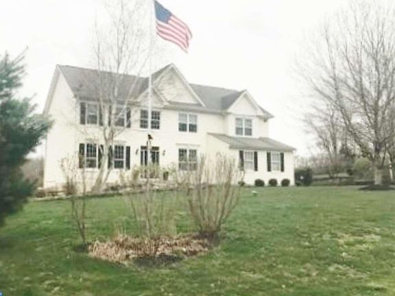 2nd image of 304 Baker Dr