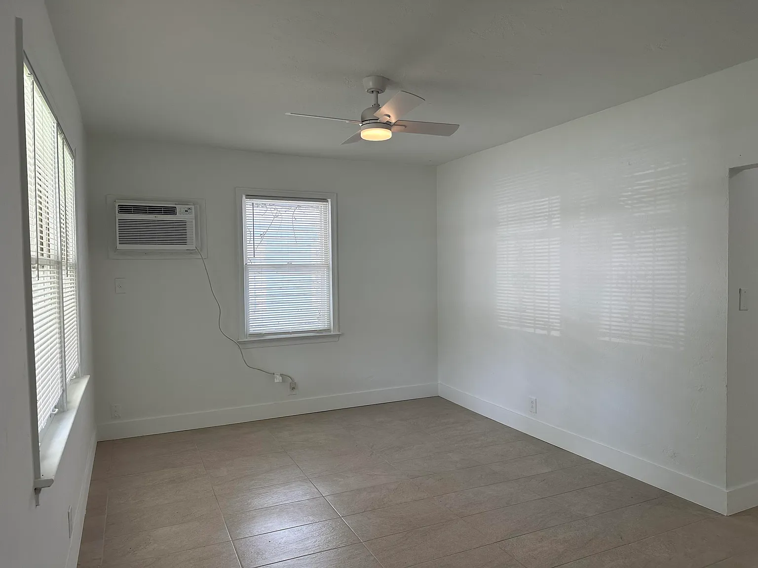2 bed, 1.0 bath, 770 sqft, $2,100 — Photo 3