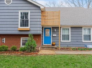 10513 Mersington Ave, Kansas City, MO 64137