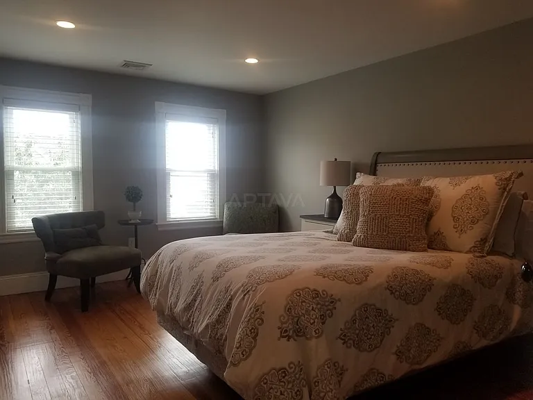 30 Warner St #2 — Photo 8