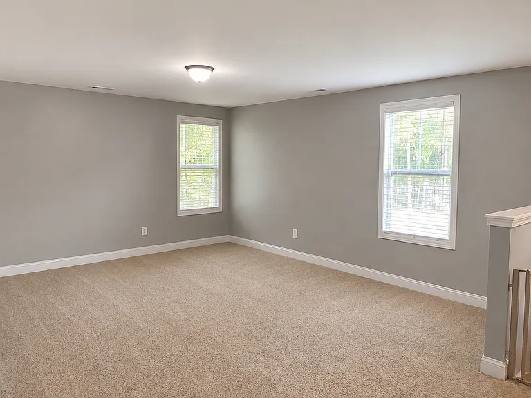 149 Cornel Ln — Photo 16