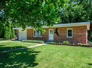 8040 5th St, Dexter, MI 48130