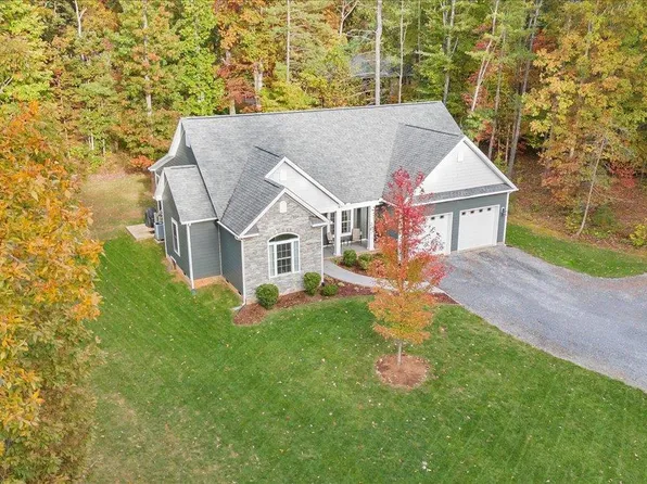 111 Otterview Rd, Forest, VA 24551