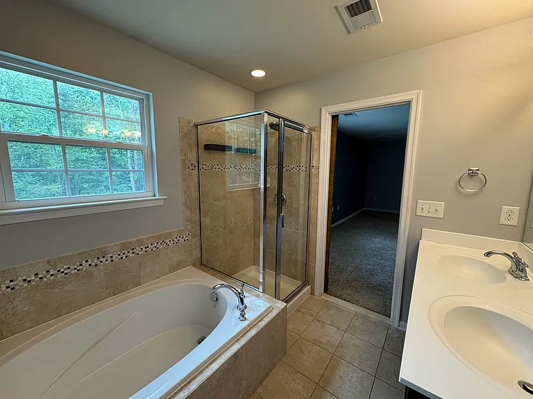 624 Leonard Ln — Photo 18