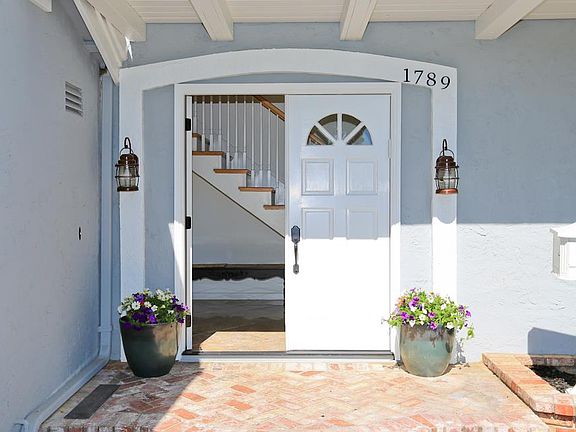 3rd image of 1789 Hurst Ave