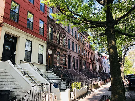 Rented by null | media 36