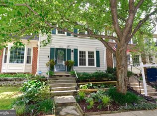 5530 Ridgeton Hill Ct, Fairfax, VA 22032