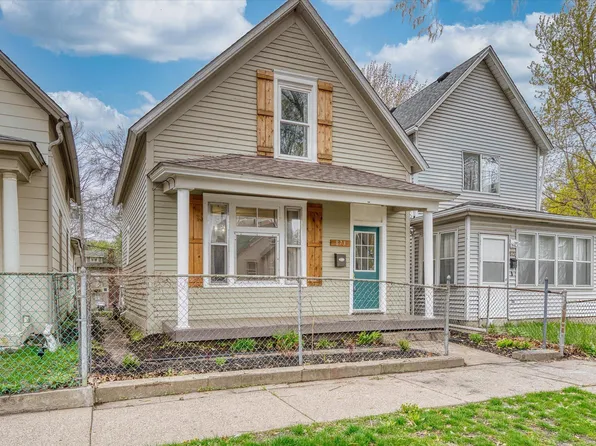 873 Woodbridge St, Saint Paul, MN 55117