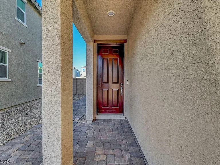 8454 Vacarez Dr — Photo 3