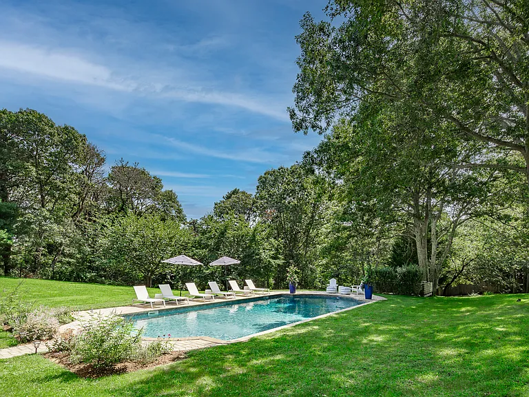 360 Canoe Place Rd — Photo 3