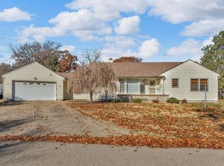1115 SW Billard Ave, Topeka, KS 66604