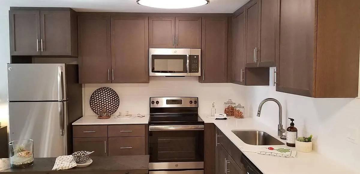 1 bed, 639 sqft, $2,295 — Photo 3