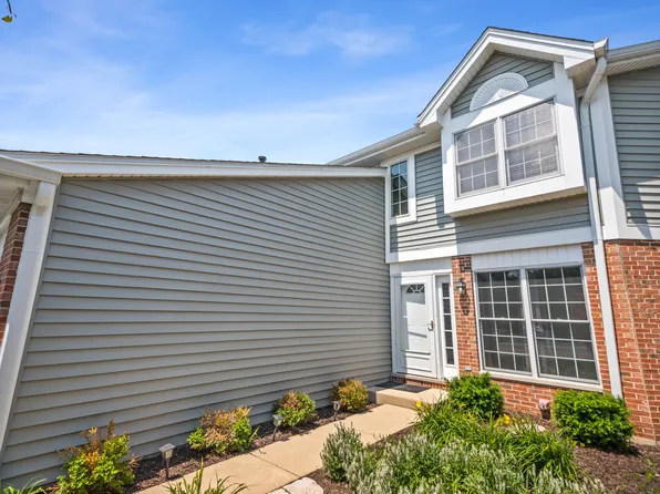 257 Eclipse Dr #257, Carol Stream, IL 60188