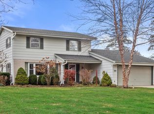 5600 S Saint Marys Dr, New Berlin, WI 53151