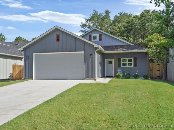 331 W Hickory St, Coweta, OK 74429