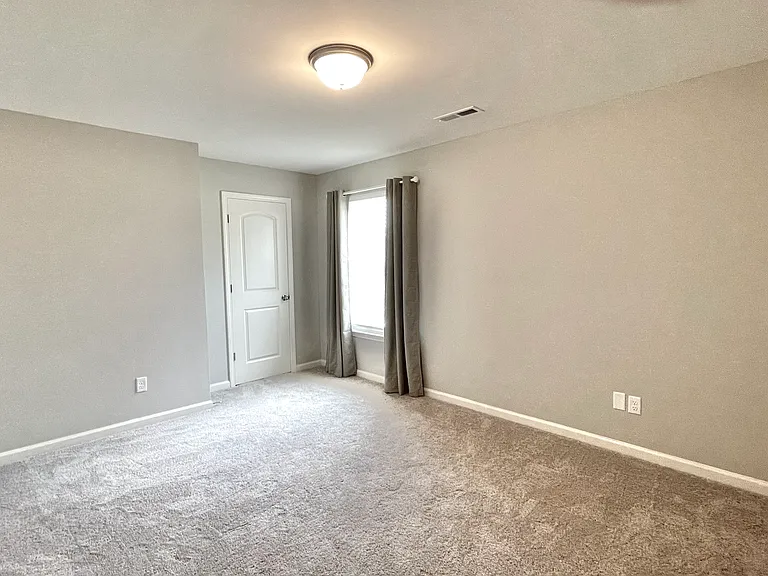 124 Travis Way — Photo 24