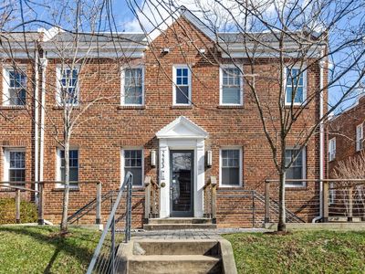 2233 40th Pl NW APT 1, Washington, DC, 20007