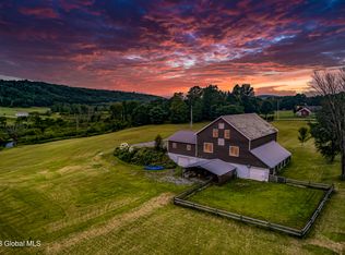 672 N Grimes Hill Rd, Granville, NY 12832
