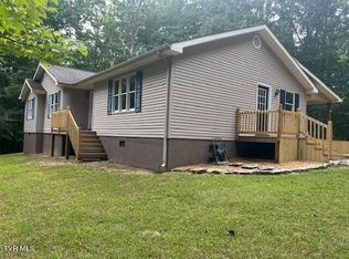 13302 Flatwoods Rd, Coeburn, VA 24230