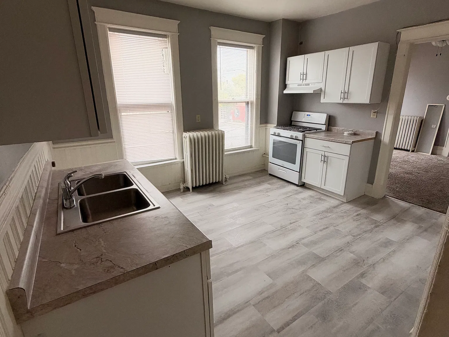 3 bed, $1,649 — Photo 3