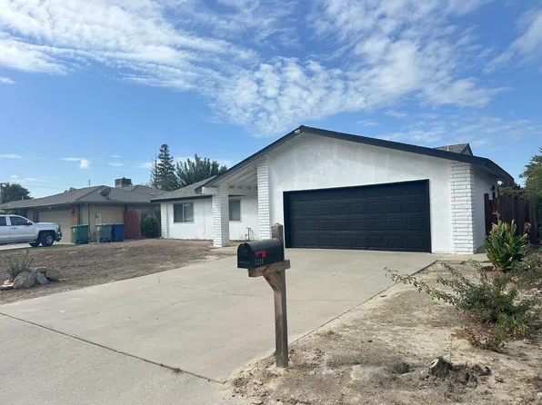 3231 Mulberry St, Selma, CA 93662