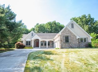 6481 Cullys Trl, Portage, MI 49024