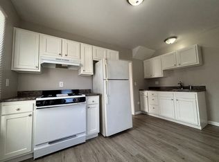 10565 Main St #3, New Middletown, OH 44442