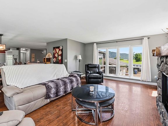 4th image of 7310 Kelleher St