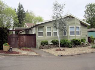 17664 S Greenfield Dr, Oregon City, OR 97045