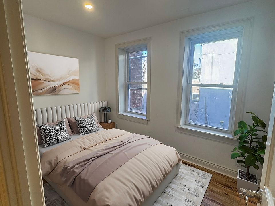 2nd image of 224 Manhattan Ave APT 3L