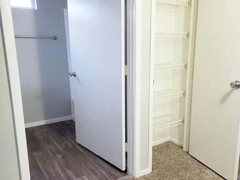 Three Bedroom at Ridge Falls, Apartments For Rent