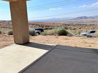 8795 Luna Mountain Rd, Apple Valley, CA 92308