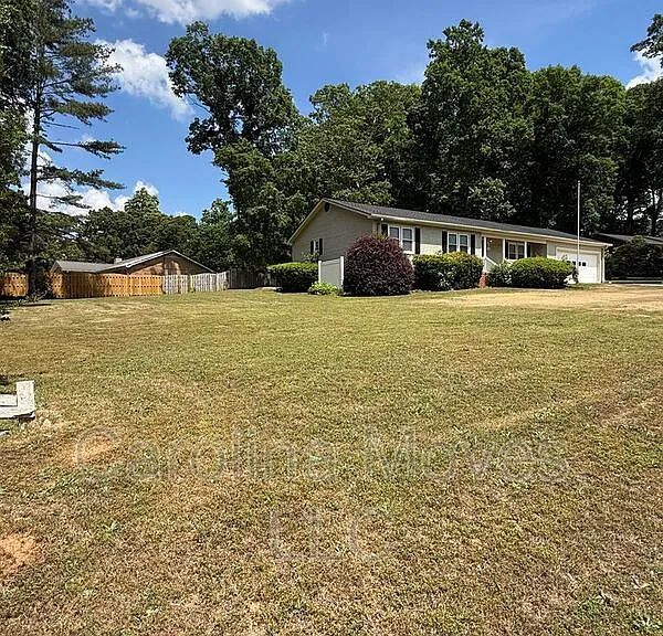 102 Haven Rst — Photo 3