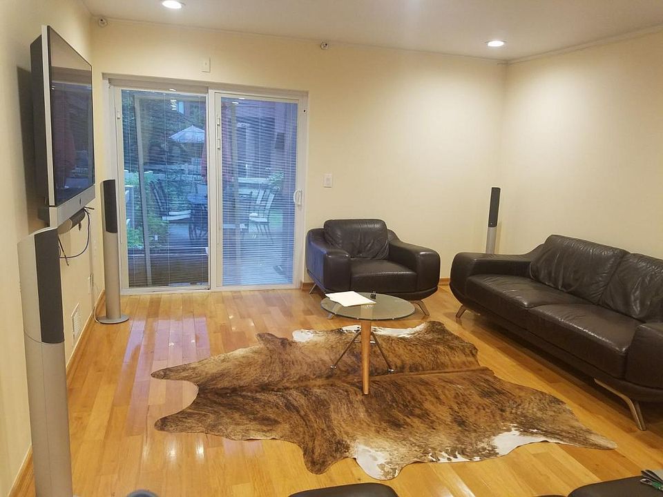 1st image of 44 Pamela Ln