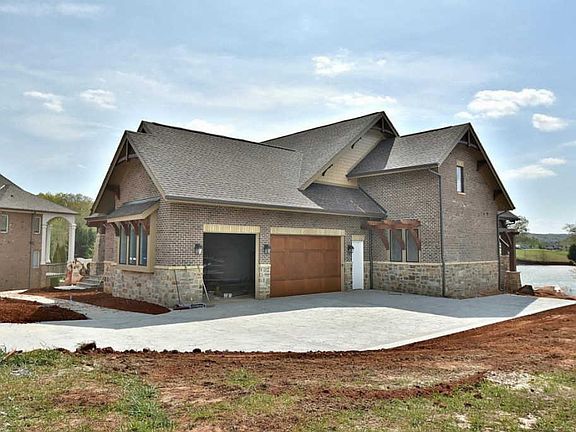 2nd image of 385 Conkinnon Dr