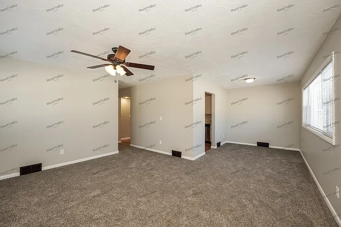 2365 Pelton Ave — Photo 4
