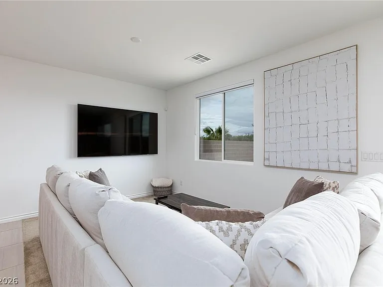7792 Vino Vranec Ct — Photo 8