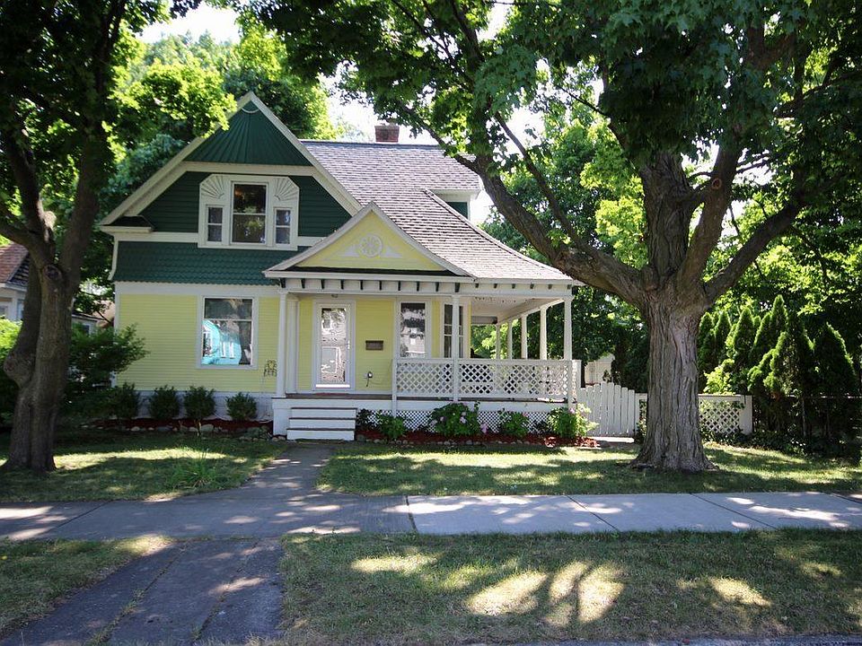 1st image of 412 N Spruce St