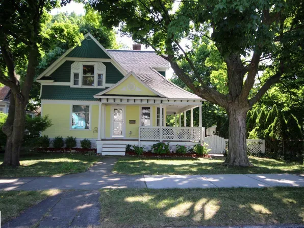 412 N Spruce St, Traverse City, MI 49684