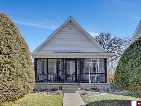 1240 N 24th St, Lincoln, NE 68503