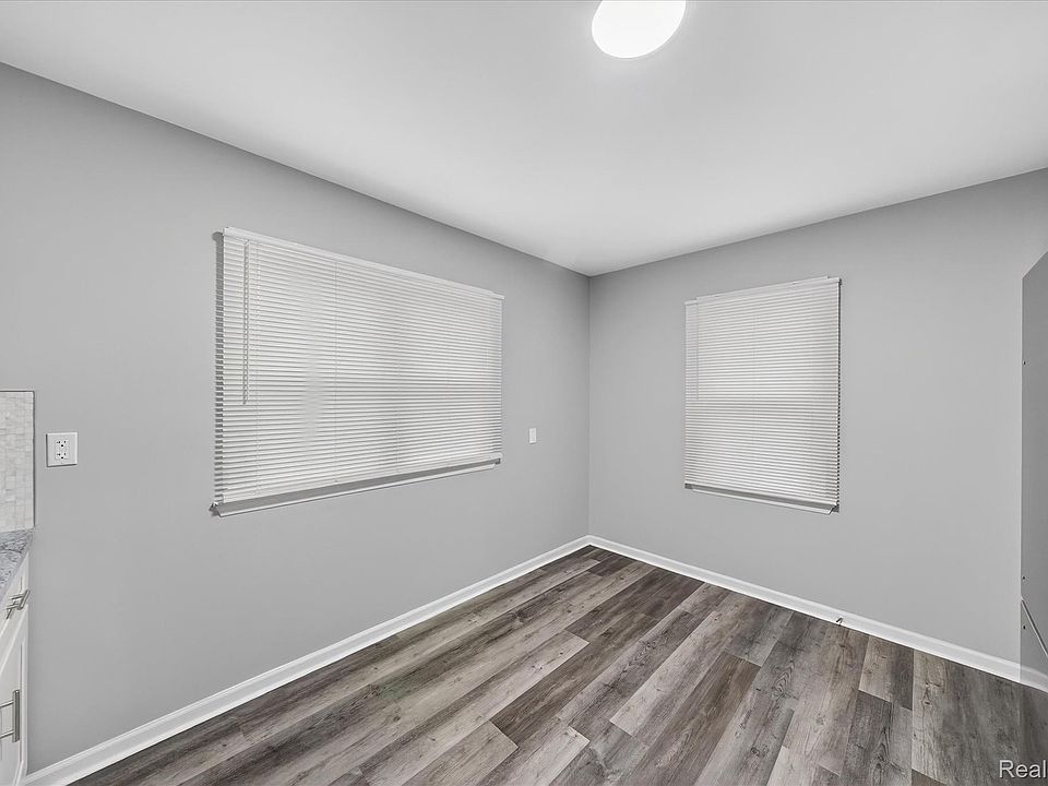 18678 Gaylord, photo 7