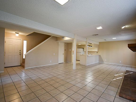 5th image of 4217 Aberdeen Dr