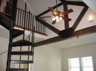 20 N Pitt St APT 3, Carlisle, PA 17013