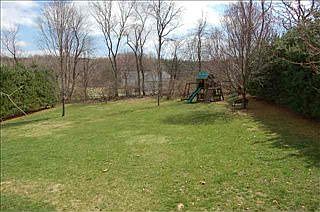 1st image of 17 Evelyn Dr