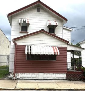 324 Main St, New Kensington, PA, 15068