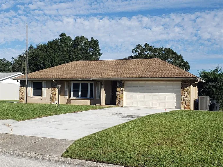 503 Chancellar Dr — Photo 1