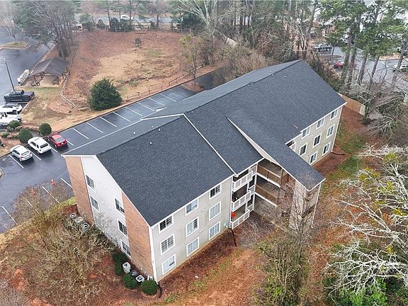 2nd image of 220 Elm St APT 623