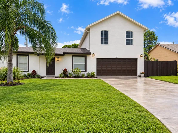 707 SE KARRIGAN Terrace, Port St Lucie, FL 34983